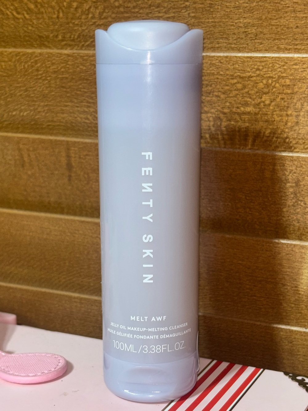 Fenty Skin Melt Awf Jelly Oil Makeup-Melting Cleanser - Picture 2 of 3
